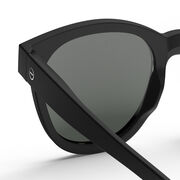 Oversized black square sunglasses